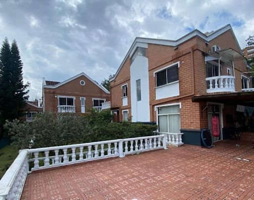 Casa en venta Antioquia Medellín Las Palmas 554 m2 Habitaciones 5 Baños 7 Garajes 4 Precio $2300000000