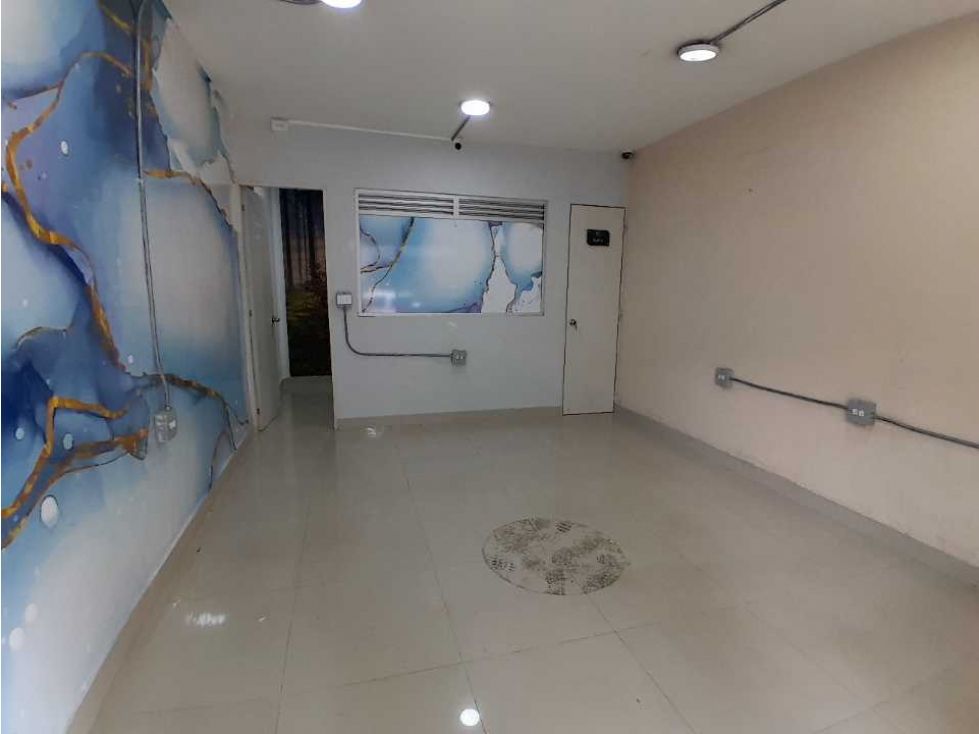 Local en arriendo Antioquia Medellín El Salvador 22 m2 Habitaciones 0 Baños 0 Garajes 1 Precio $700000