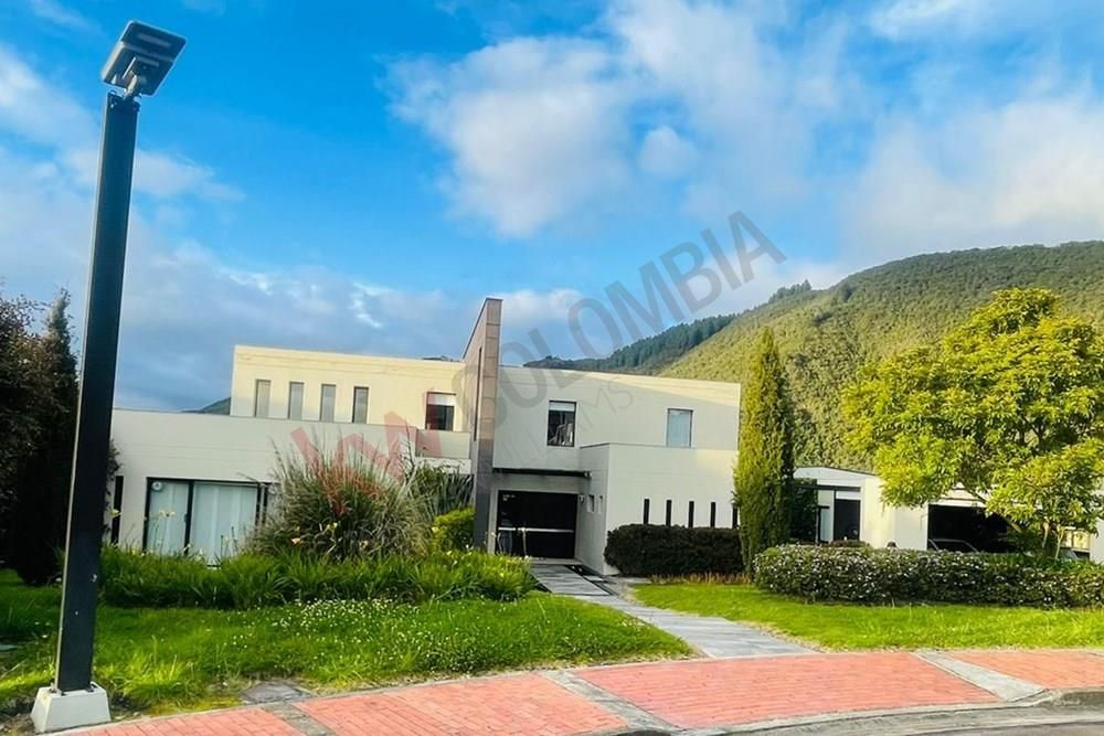 Casa en venta Cundinamarca La Calera La Calera 500 m2 Habitaciones 5 Baños 7 Garajes 0 Precio $2600000000