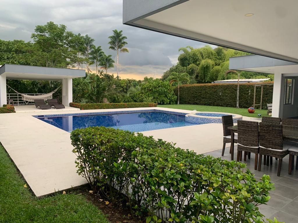 Casa Campestre en venta Risaralda Pereira Pueblito Cafetero 350 m2 Habitaciones 3 Baños 8 Garajes 5 Precio $1750000000