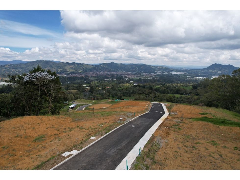 Lote en venta Antioquia La Ceja La Ceja 1428 m2 Habitaciones 0 Baños 0 Garajes 0 Precio $650000000