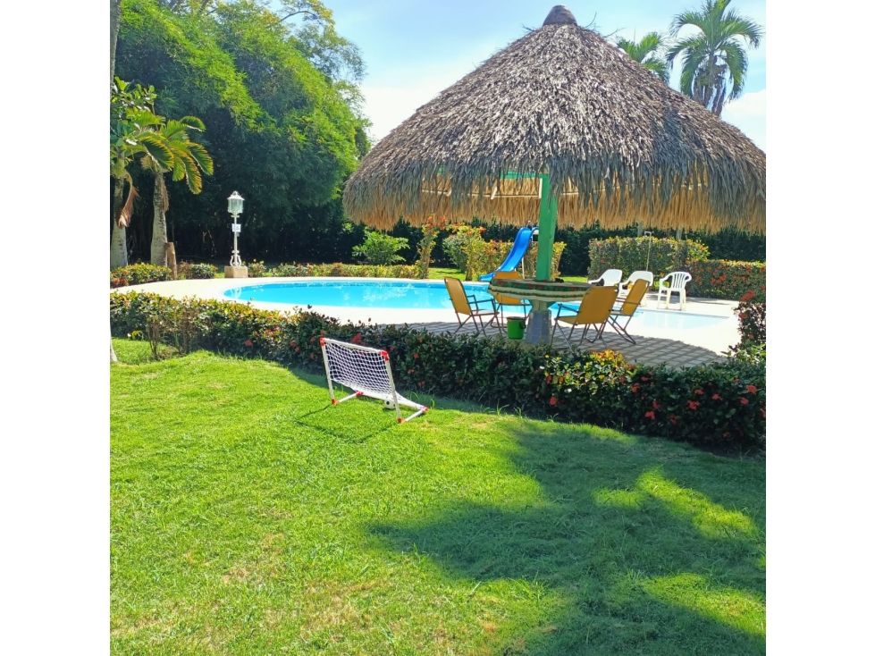 Finca en venta Antioquia Santafé De Antioquia Santafé De Antioquia 180 m2 Habitaciones 5 Baños 8 Garajes 7 Precio $1250000000