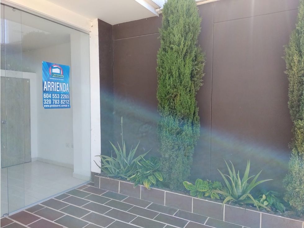 Local en arriendo Antioquia La Ceja Centro 28 m2 Habitaciones 0 Baños 1 Garajes 0 Precio $1100000