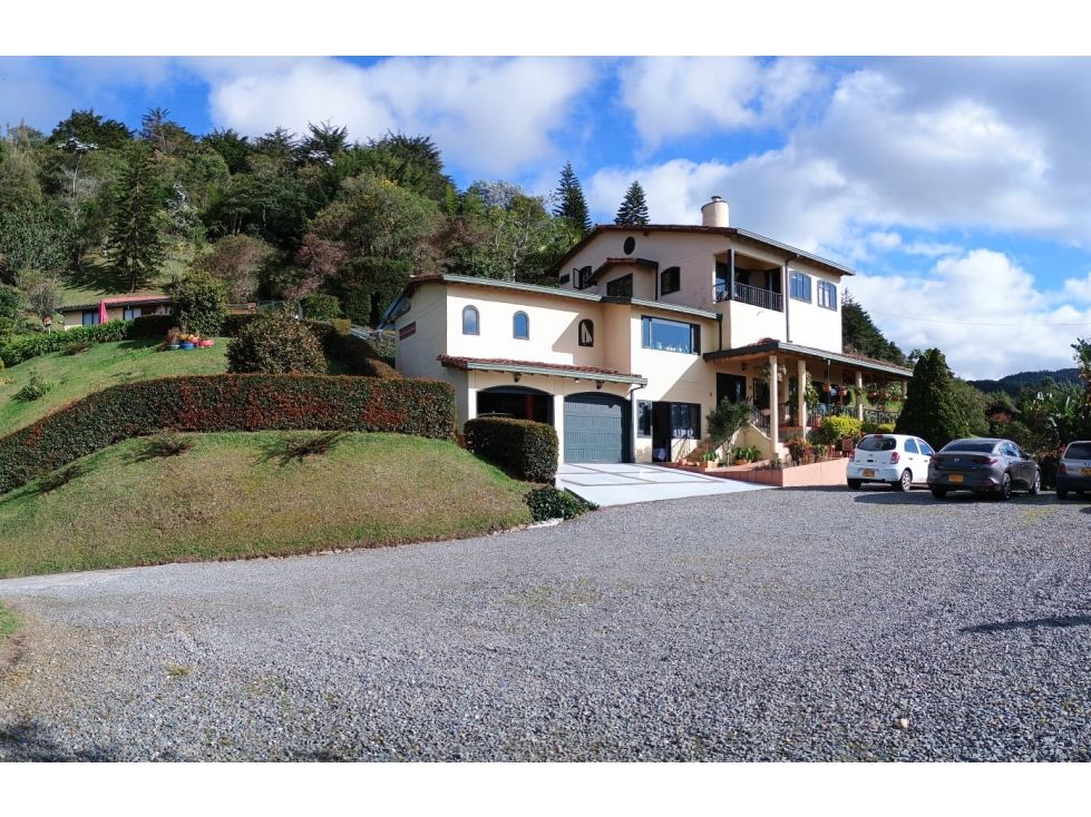 Casa Campestre en venta Antioquia La Ceja La Ceja 321 m2 Habitaciones 5 Baños 13 Garajes 3 Precio $2500000000