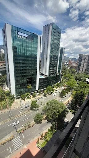 Oficina en venta Antioquia Medellín La Aguacatala 50 m2 Habitaciones 0 Baños 1 Garajes 1 Precio $460000000