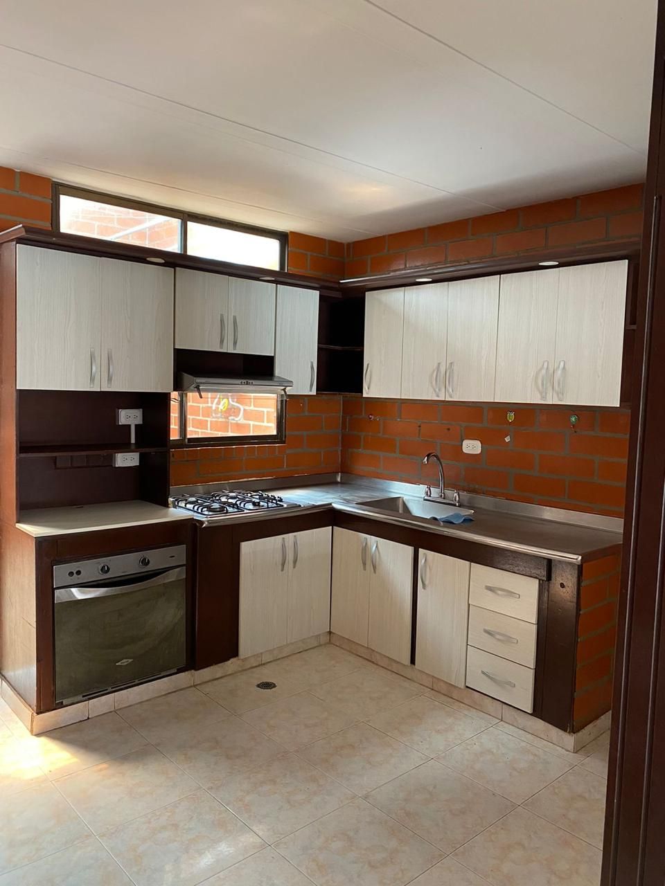 Casa en venta Risaralda Pereira Belmonte A 87 m2 Habitaciones 4 Baños 2 Garajes 2 Precio $380000000