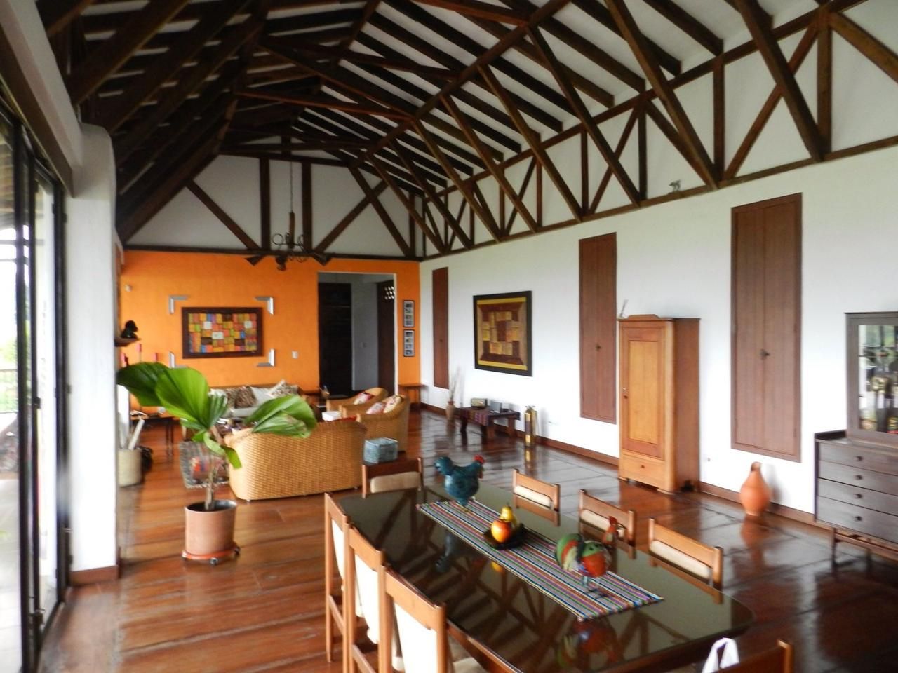 Casa Campestre en arriendo o venta Risaralda Pereira Pereira 450 m2 Habitaciones 4 Baños 13 Garajes 14 Precio venta $1550000000 Precio arriendo $5500000