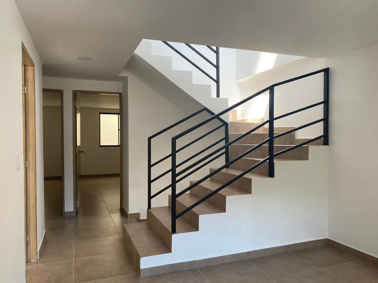 Casa en arriendo Antioquia Envigado El Dorado 151 m2 Habitaciones 4 Baños 4 Garajes 2 Precio $4000000