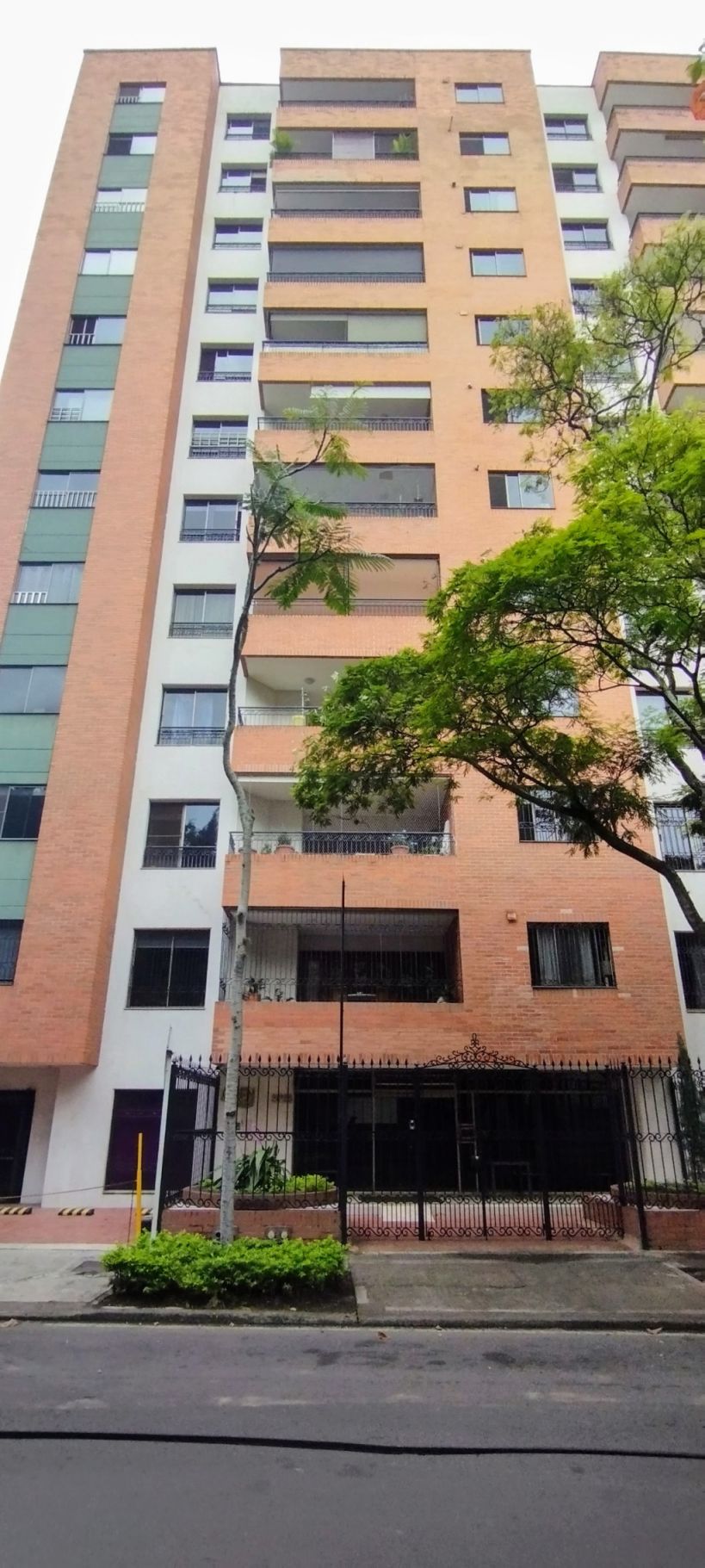Apartamento en venta Valle Del Cauca Cali Chipichape 164 m2 Habitaciones 3 Baños 3 Garajes 2 Precio $700000000