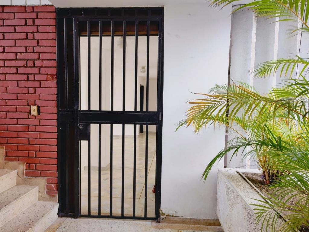 Apartamento en venta Valle Del Cauca Cali El Lido 112 m2 Habitaciones 3 Baños 2 Garajes 0 Precio $330000000