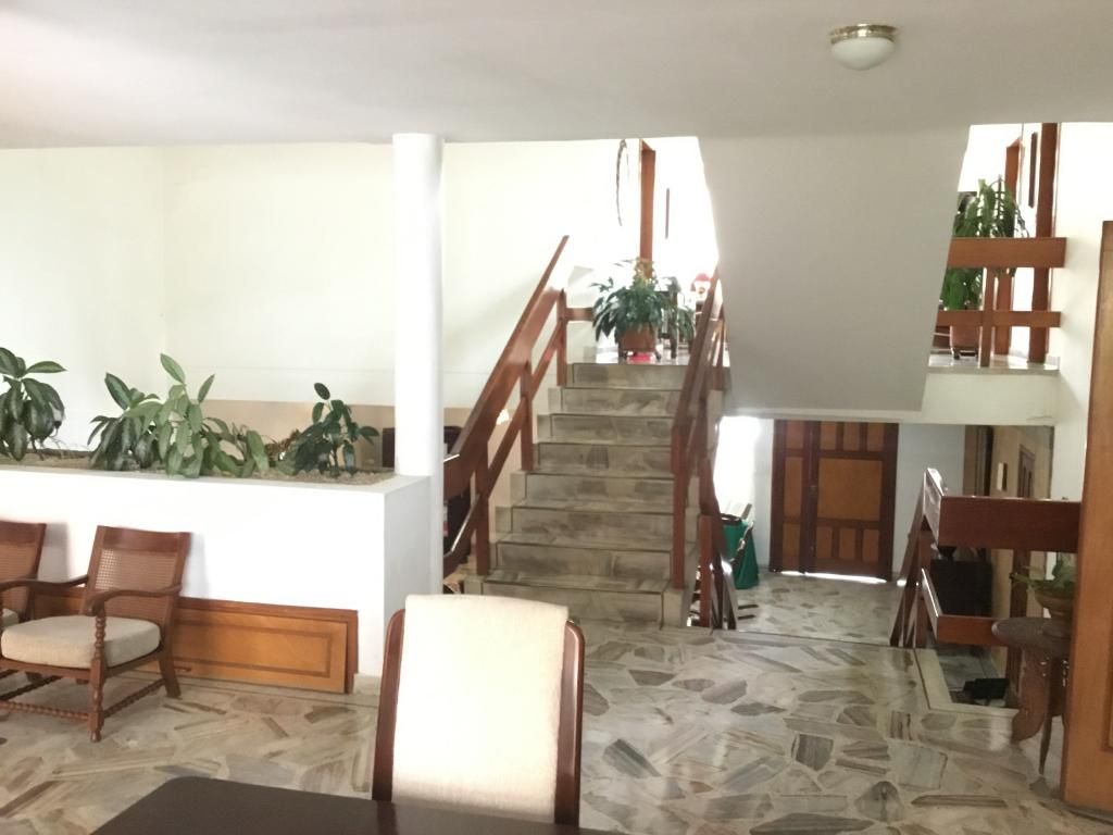 Casa en venta Valle Del Cauca Cali Arboledas 591 m2 Habitaciones 3 Baños 4 Garajes 2 Precio $1300000000