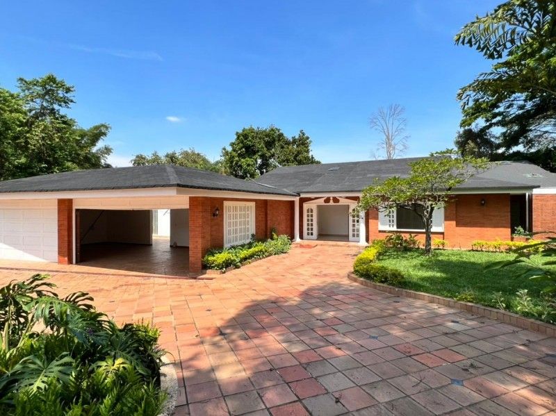 Casa en venta Valle Del Cauca Cali Cali 500 m2 Habitaciones 4 Baños 5 Garajes 4 Precio $4995000000