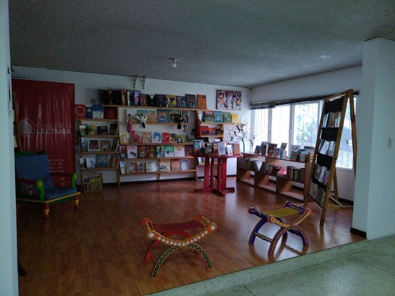 Casa en venta Valle Del Cauca Cali Santa Teresita 698 m2 Habitaciones 4 Baños 3 Garajes 2 Precio $1200000000