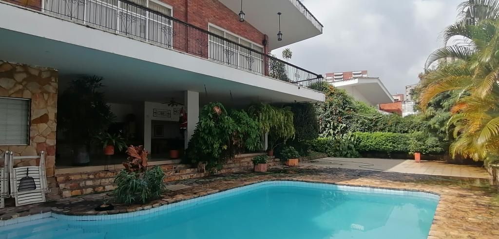 Casa en venta Valle Del Cauca Cali Bellavista 670 m2 Habitaciones 5 Baños 6 Garajes 7 Precio $2400000000