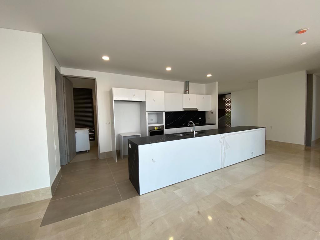 Apartamento en venta Valle Del Cauca Cali Aguacatal 174 m2 Habitaciones 3 Baños 4 Garajes 2 Precio $1501200000