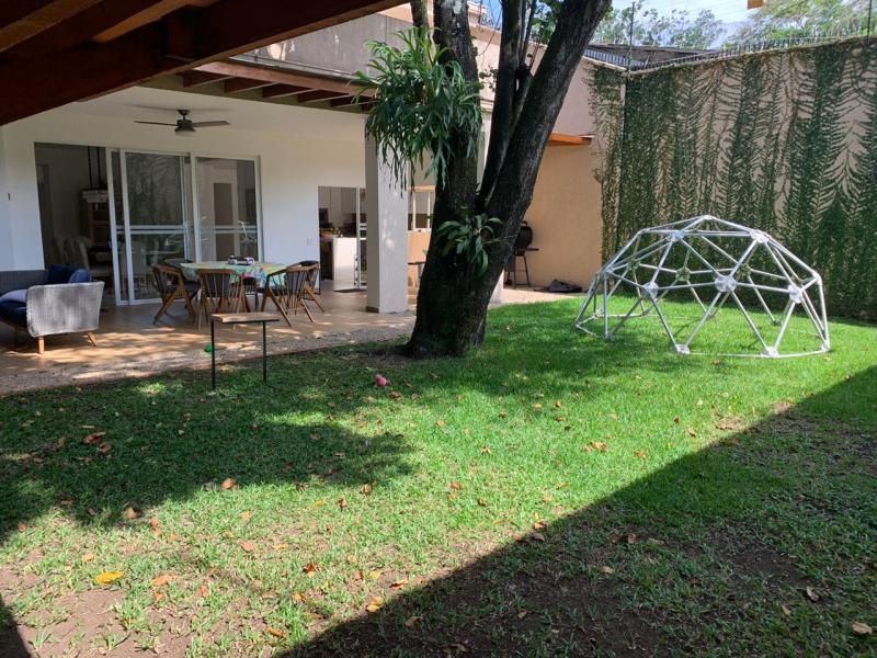 Casa en venta Valle Del Cauca Cali Tejares - Cristales 670 m2 Habitaciones 4 Baños 6 Garajes 3 Precio $2500000000