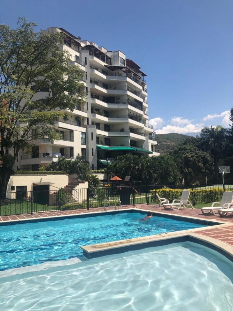 Apartamento en venta Valle Del Cauca Cali Junín 191 m2 Habitaciones 3 Baños 3 Garajes 2 Precio $870000000