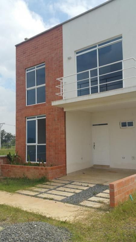Casa en venta Valle Del Cauca Jamundí Ub El Paraiso De Sardi 226 m2 Habitaciones 4 Baños 4 Garajes 1 Precio $475000000