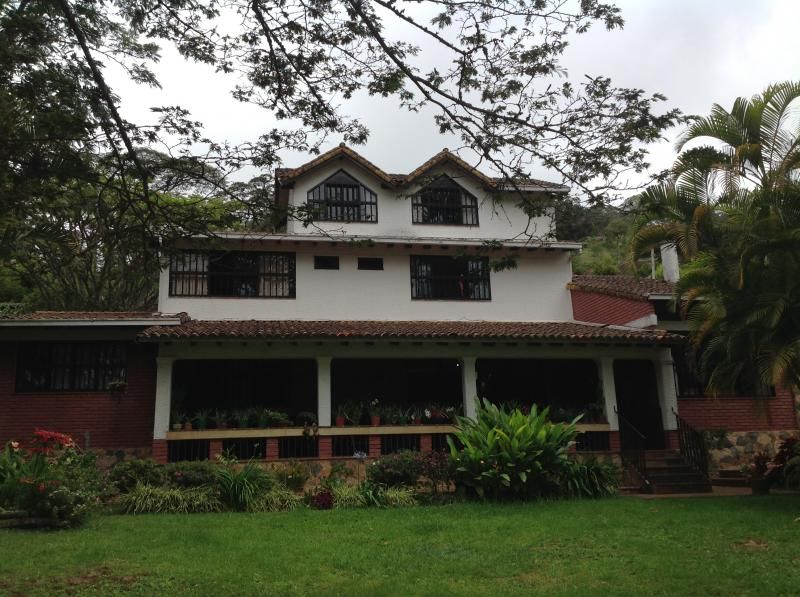 Finca en venta Valle Del Cauca Cali Cali 266 m2 Habitaciones 5 Baños 4 Garajes 0 Precio $915000000