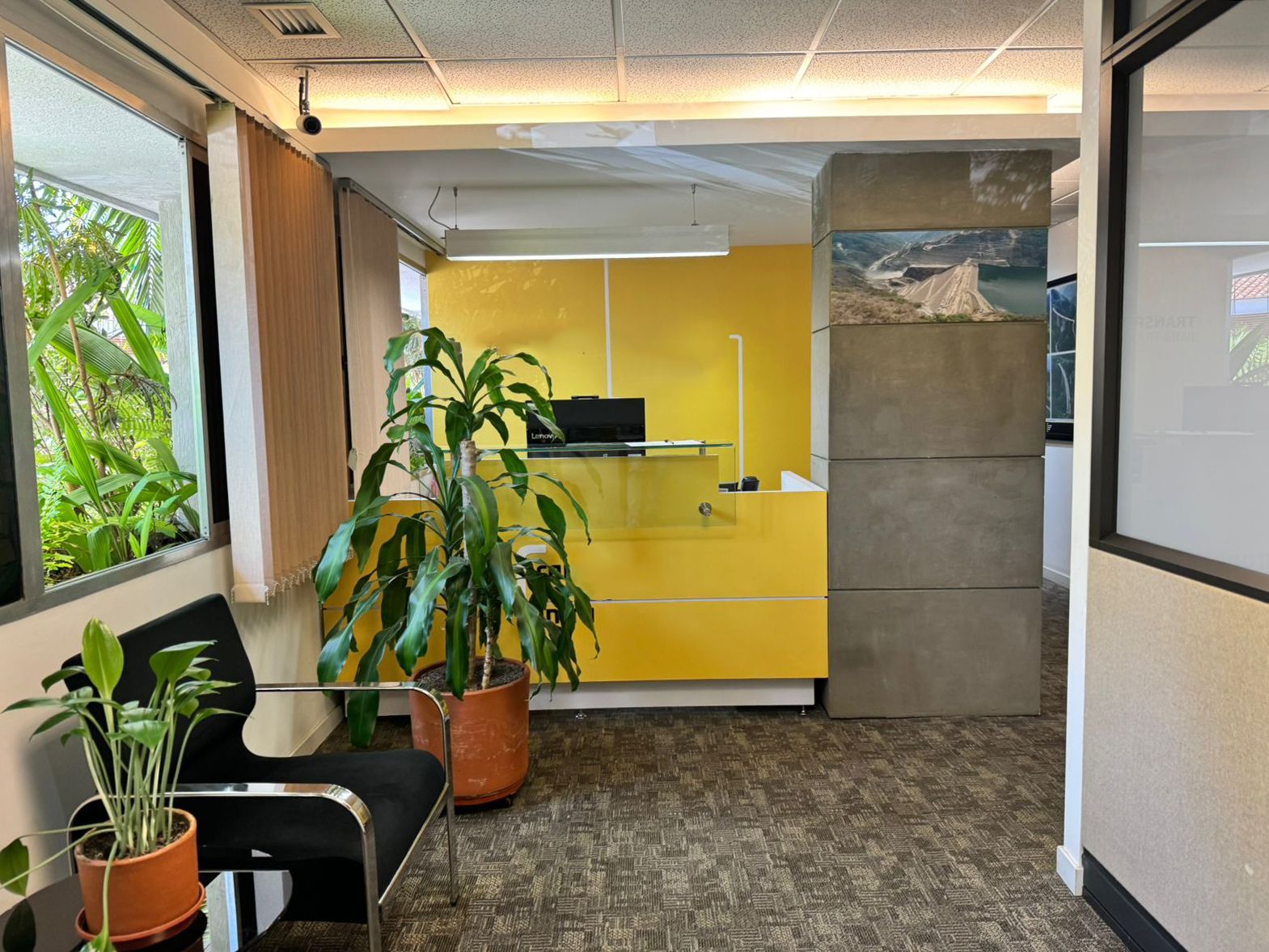 Oficina en arriendo Antioquia Medellín Alejandria 170 m2 Habitaciones 0 Baños 2 Garajes 4 Precio $20500000