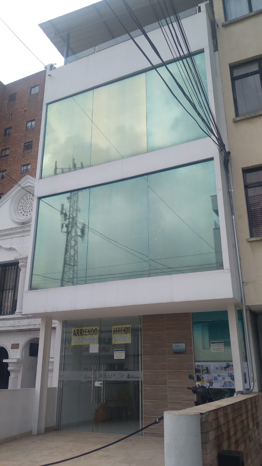 Local en arriendo Valle Del Cauca Cali Versalles 103 m2 Habitaciones 0 Baños 2 Garajes 1 Precio $5000000