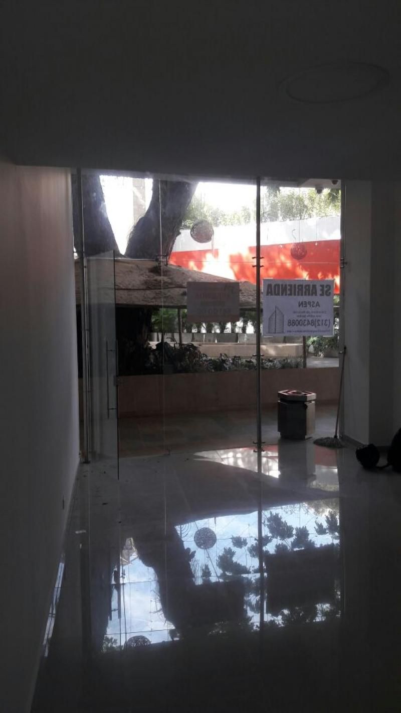 Local en arriendo Valle Del Cauca Cali Unicentro Cali 30 m2 Habitaciones 0 Baños 1 Garajes 0 Precio $8000000