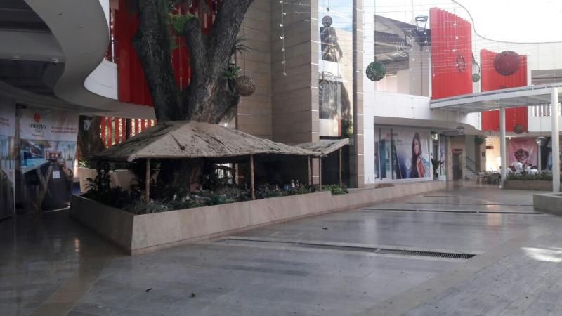 Local en arriendo Valle Del Cauca Cali Unicentro Cali 33 m2 Habitaciones 0 Baños 1 Garajes 0 Precio $8000000