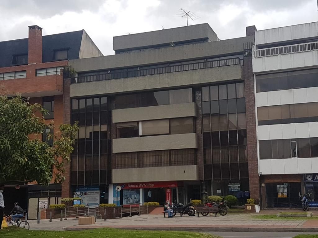 Apartamento en venta Cundinamarca Bogotá Santa Barbara 199 m2 Habitaciones 3 Baños 4 Garajes 4 Precio $1100000000