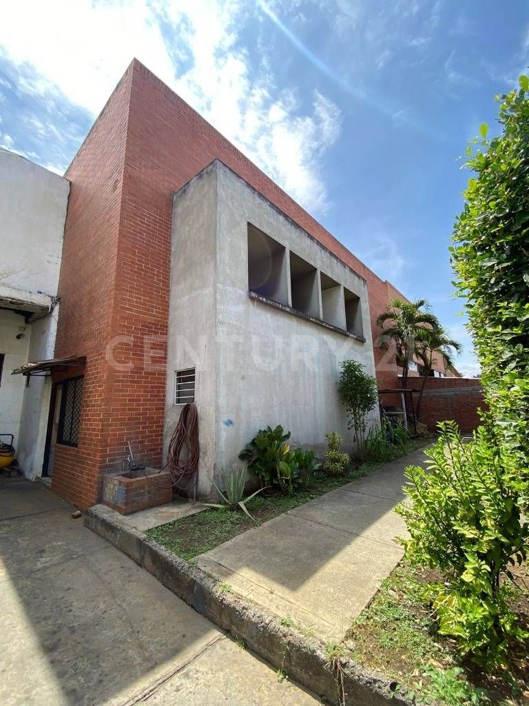 Bodega en venta Valle Del Cauca Cali Olímpico 791 m2 Habitaciones 0 Baños 2 Garajes 0 Precio $1780000000