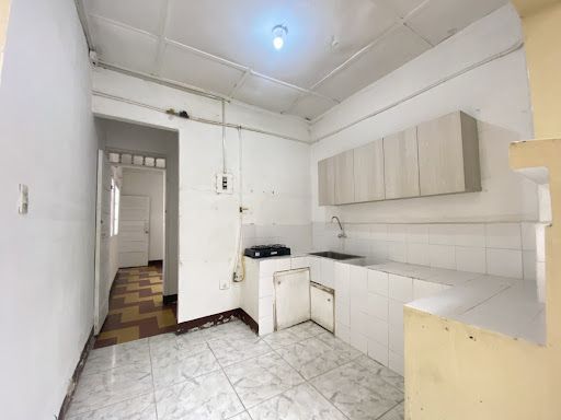 Casa en venta Antioquia Medellín Enciso 180 m2 Habitaciones 7 Baños 2 Garajes 0 Precio $450000000