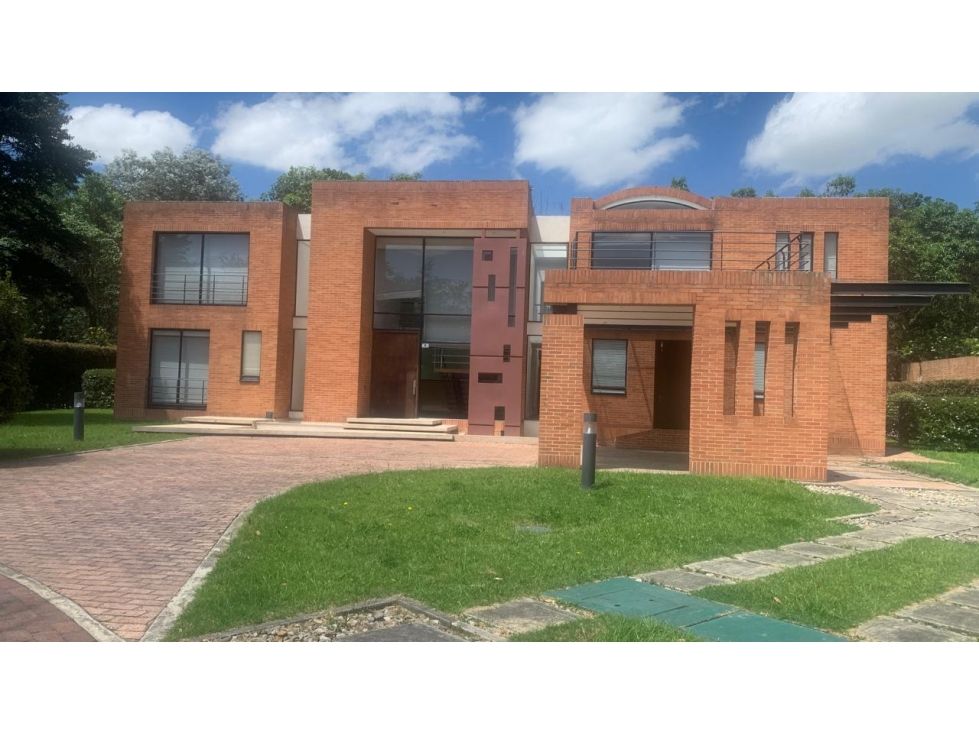 Casa en venta Cundinamarca Bogotá Casa Blanca 512 m2 Habitaciones 4 Baños 4 Garajes 5 Precio $3200000000
