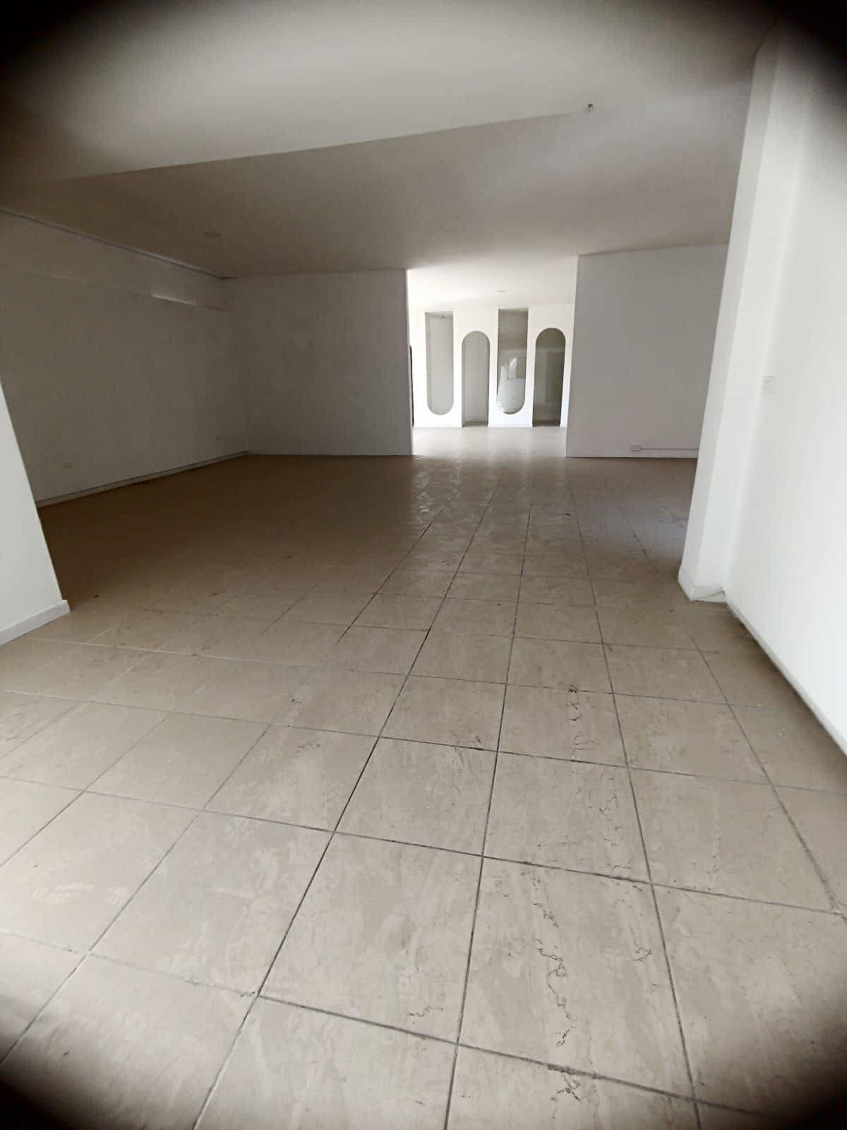 Local en venta Antioquia Envigado Las Casitas 202 m2 Habitaciones 0 Baños 0 Garajes 1 Precio $1100000000