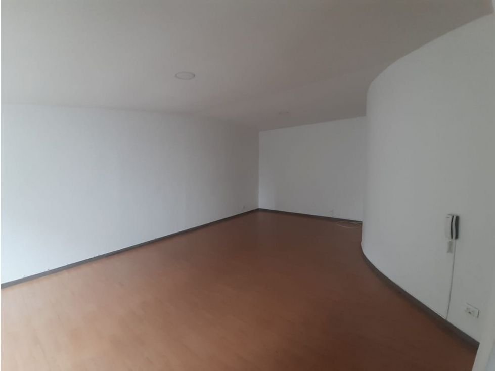 Oficina en arriendo Caldas Manizales Las Camelias 33 m2 Habitaciones 0 Baños 1 Garajes 0 Precio $1428000