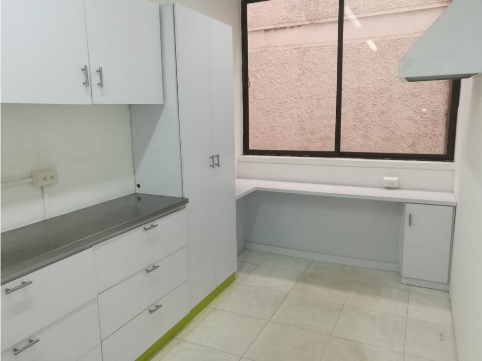 Oficina en arriendo Caldas Manizales El Centro 30 m2 Habitaciones 0 Baños 1 Garajes 0 Precio $600000