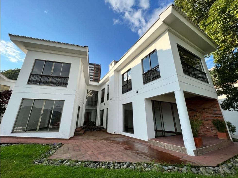 Casa Campestre en venta Caldas Manizales Milan 500 m2 Habitaciones 4 Baños 5 Garajes 2 Precio $2100000000