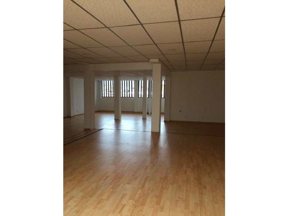 Local en arriendo Caldas Manizales El Centro 240 m2 Habitaciones 0 Baños 2 Garajes 0 Precio $4000000