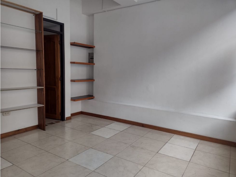 Local en arriendo Caldas Manizales El Centro 18 m2 Habitaciones 0 Baños 1 Garajes 0 Precio $850000