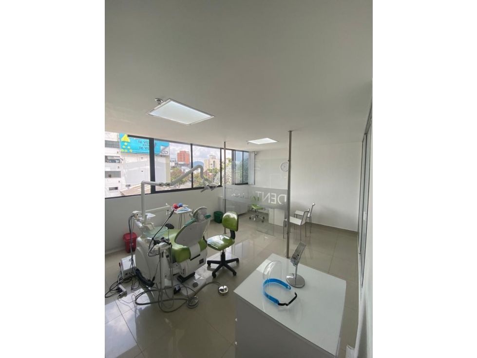 Oficina en venta Caldas Manizales La Rambla 33 m2 Habitaciones 0 Baños 10 Garajes 2 Precio $380000000