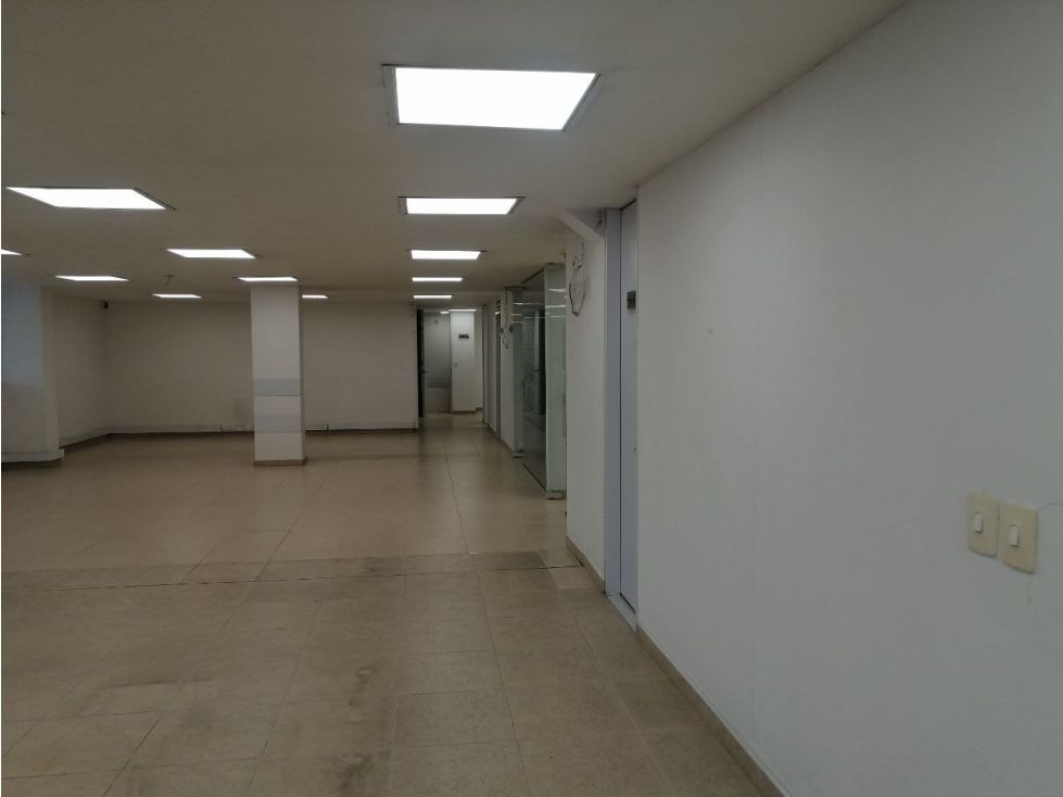 Local en arriendo Caldas Manizales Alta Suiza 213 m2 Habitaciones 0 Baños 2 Garajes 0 Precio $5950000