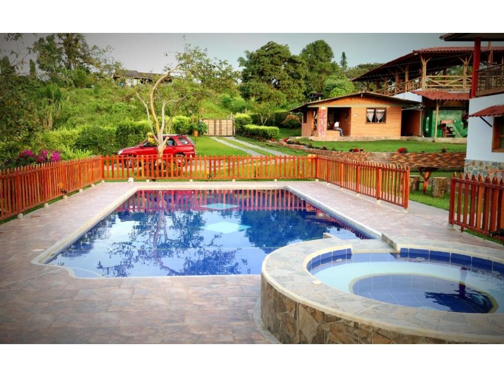 Finca en venta Caldas Chinchiná Chinchiná 330 m2 Habitaciones 3 Baños 4 Garajes 1 Precio $2500000000