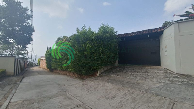 Casa en venta Santander Bucaramanga Lagos Del Cacique 300 m2 Habitaciones 4 Baños 3 Garajes 3 Precio $1995000000