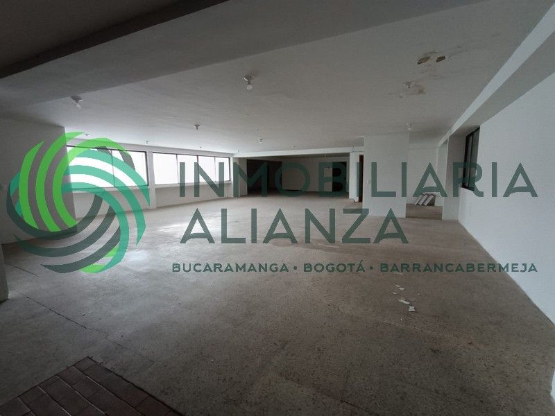 Edificio en arriendo Santander Bucaramanga Centro 2975 m2 Habitaciones 0 Baños 9 Garajes 0 Precio $15000000