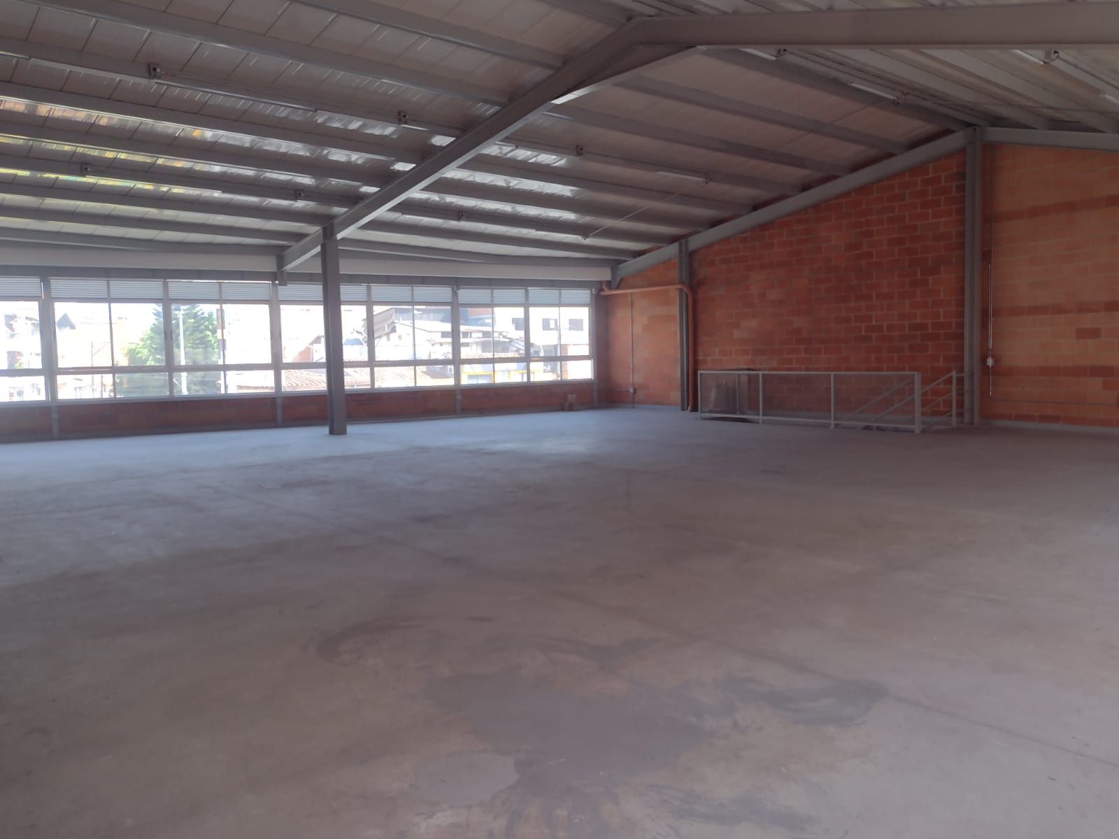 Local en arriendo Antioquia Medellín La America 290 m2 Habitaciones 0 Baños 1 Garajes 0 Precio $15000000