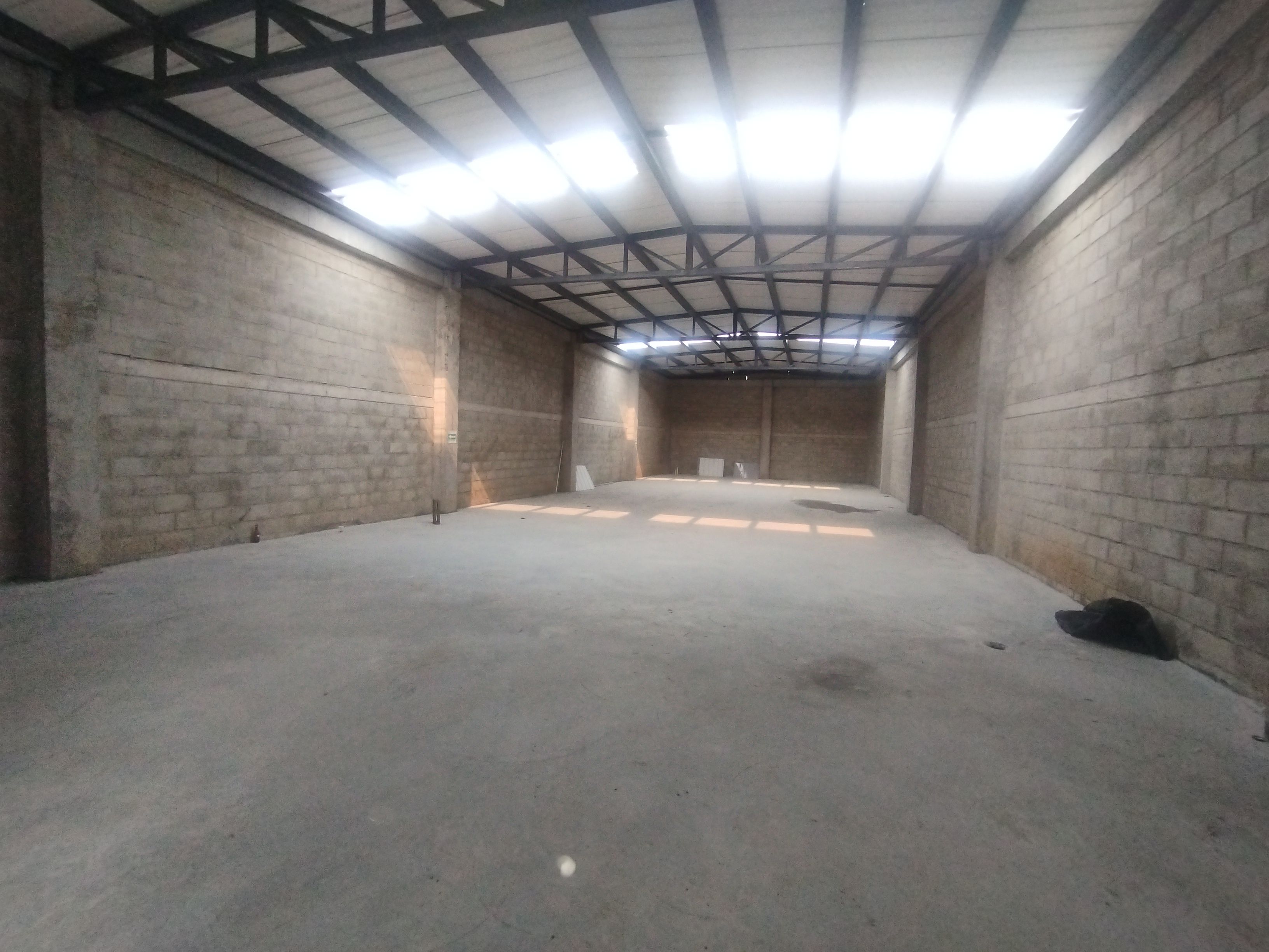 Bodega en arriendo Antioquia Medellín Villanueva 280 m2 Habitaciones 0 Baños 1 Garajes 1 Precio $13500000