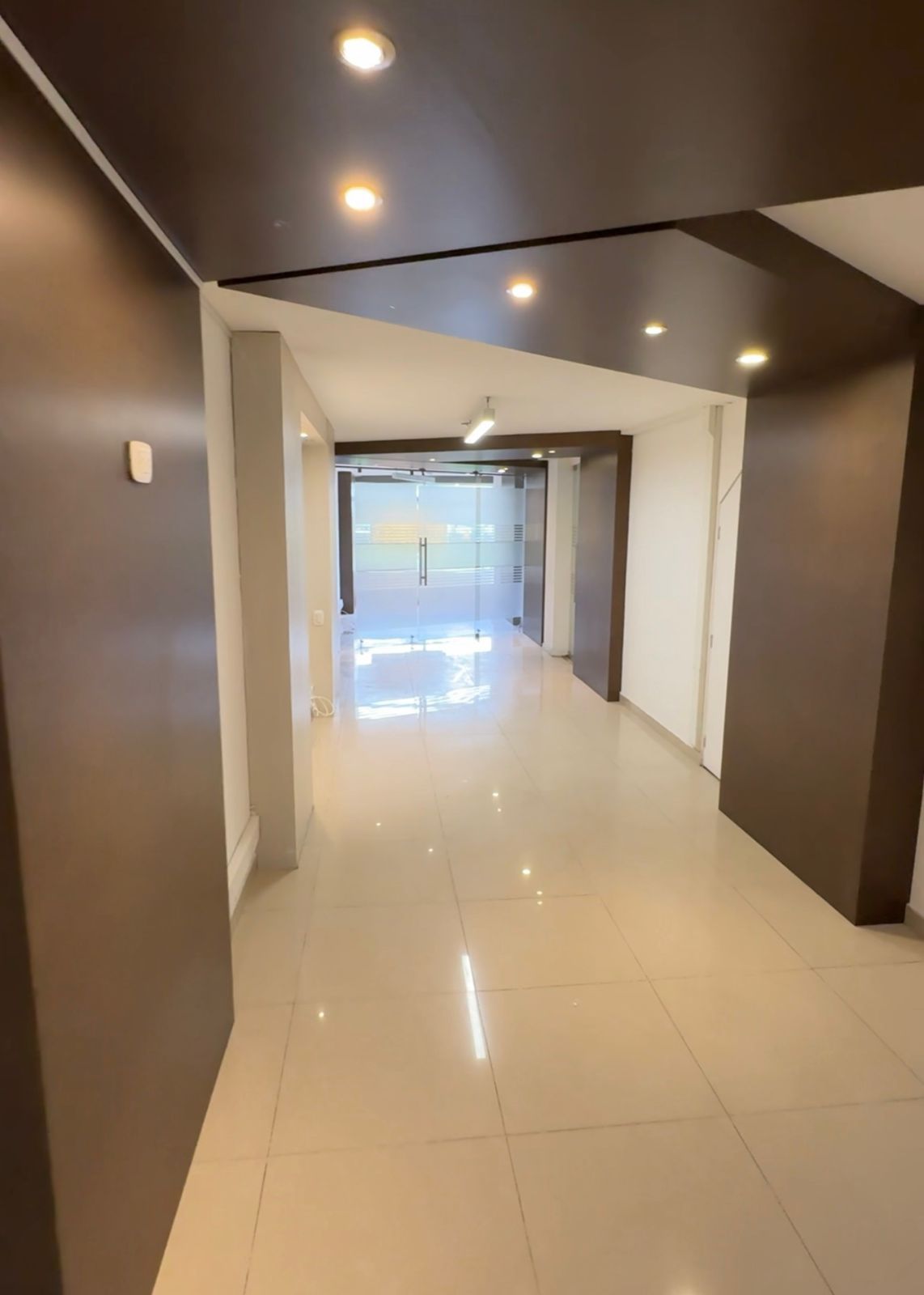 Local en arriendo Cundinamarca Bogotá La Esmeralda 68 m2 Habitaciones 0 Baños 2 Garajes 2 Precio $4000000