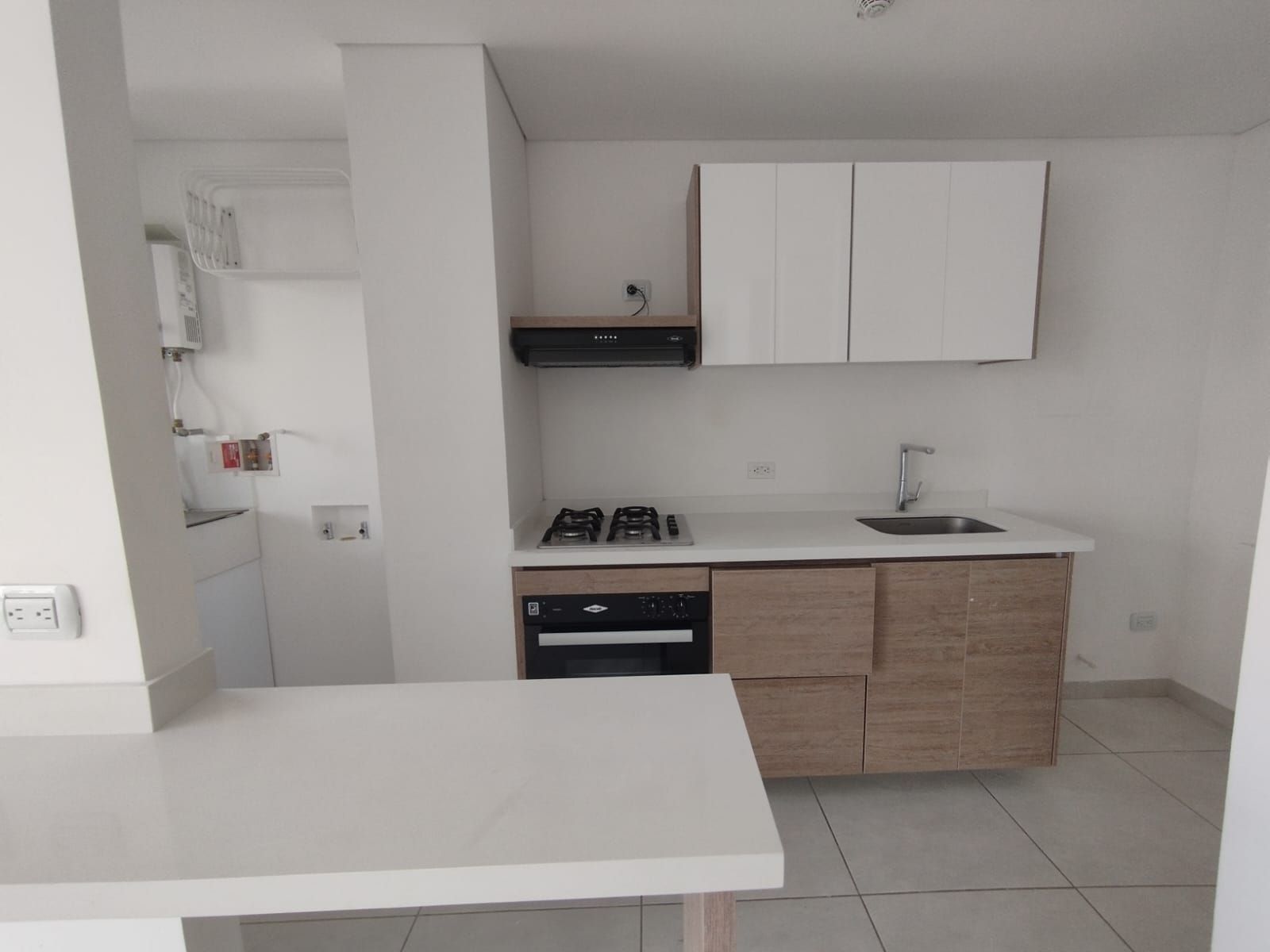 Apartaestudio en arriendo Risaralda Pereira Los Alpes 50 m2 Habitaciones 1 Baños 2 Garajes 2 Precio $2000000