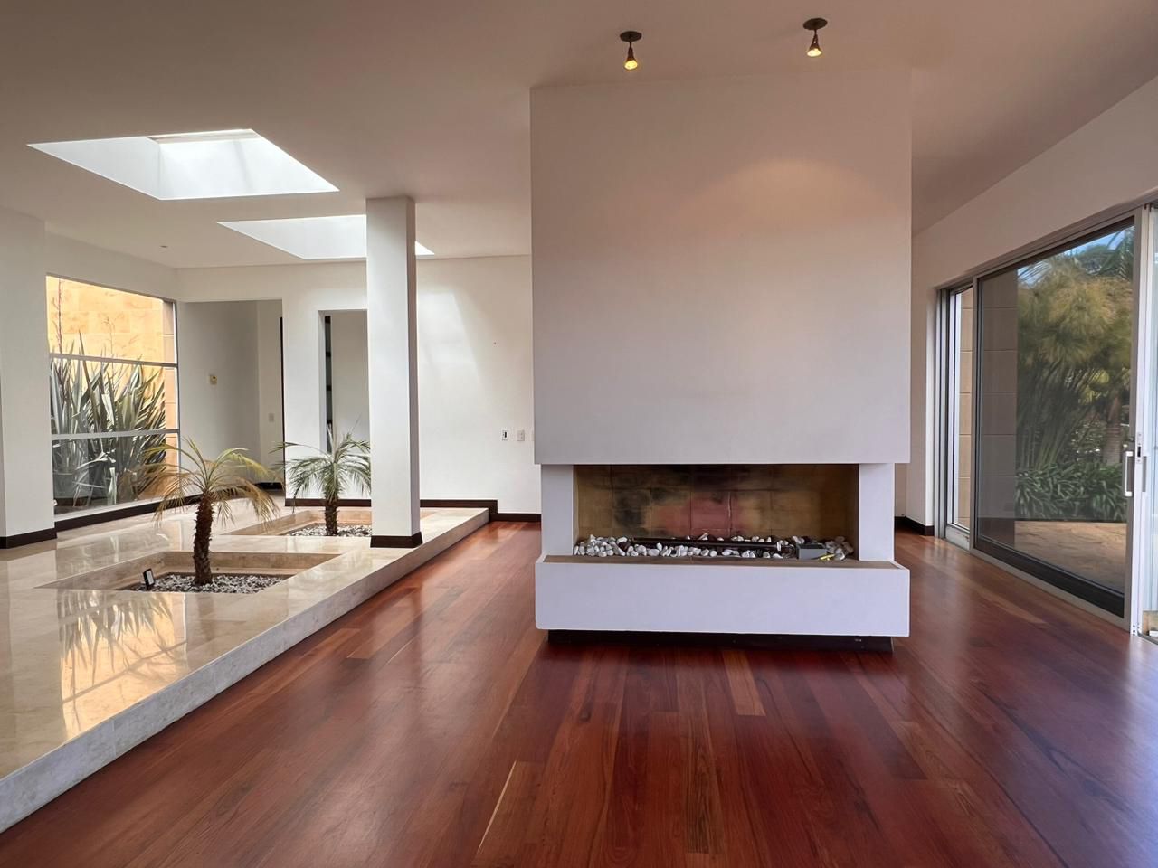 Casa en arriendo Antioquia Envigado Envigado 380 m2 Habitaciones 3 Baños 6 Garajes 3 Precio $22600000