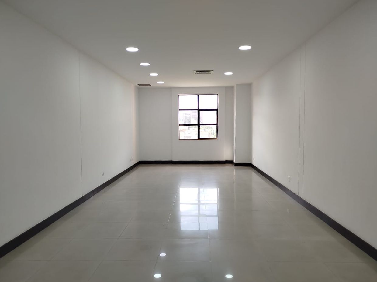 Oficina en arriendo Antioquia Medellín La Florida 49 m2 Habitaciones 0 Baños 0 Garajes 2 Precio $4400000