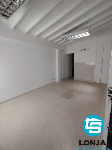 Oficina en venta Antioquia Itagüí Centro 22 m2 Habitaciones 0 Baños 0 Garajes 1 Precio $114737000