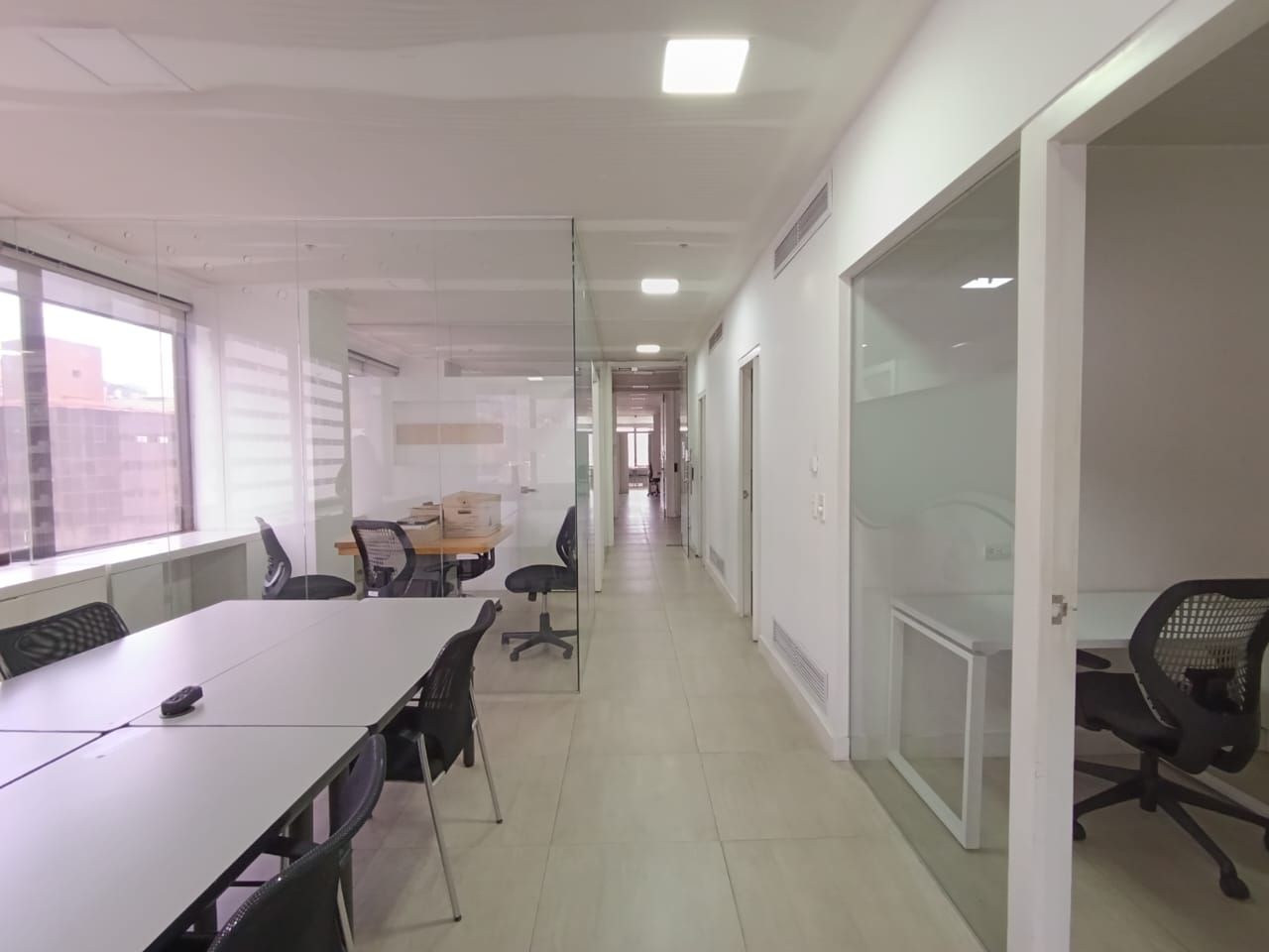 Oficina en arriendo Antioquia Medellín La Candelaria 211 m2 Habitaciones 0 Baños 3 Garajes 0 Precio $17446800